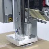 Aplicator automat de etichete tip cursa CAB 4014