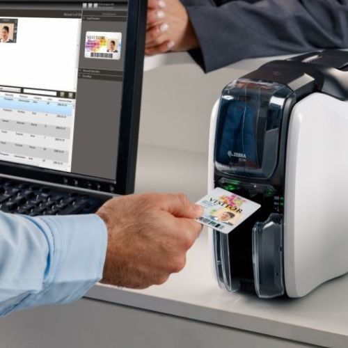 Imprimanta Carduri Zebra ZC100 (2) Imprimanta Carduri Zebra ZC100 (2)